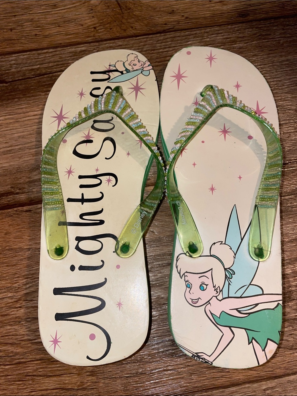 Disney TinkerBell Mighty Sassy Green Flip Flops Woman Size 8